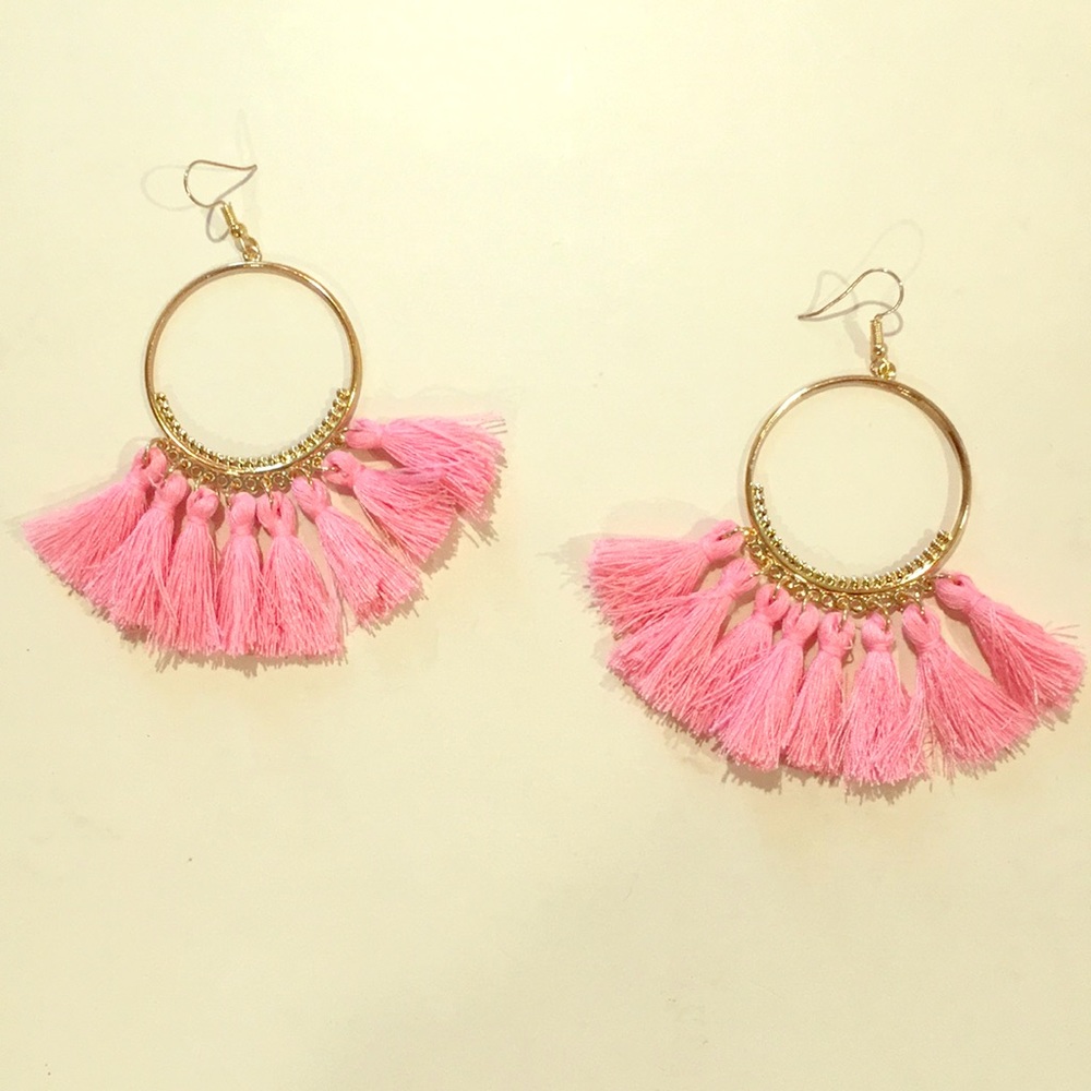 Midnight tassel earrings in pink